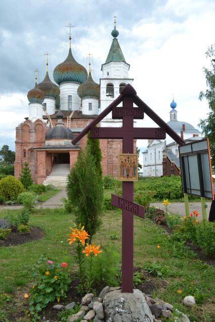 Ростов Великий. Авраамиев Богоявленский монастырь.