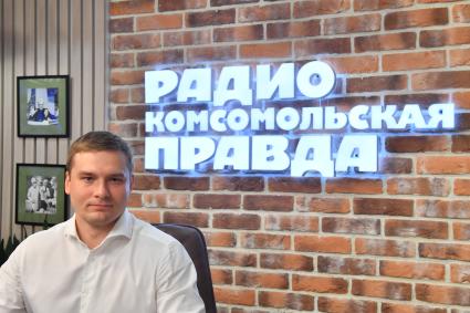 Москва. Глава республики Хакасия Валентин Коновалов на радиостанции ИД `Комсомольская правда`.