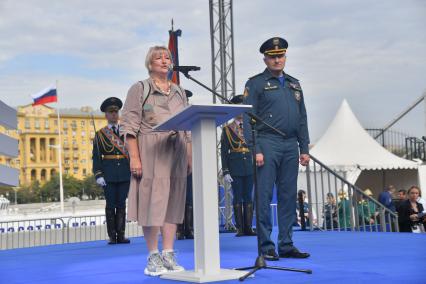 Москва. Министр РФ по делам гражданской обороны, чрезвычайным ситуациям и ликвидации последствий стихийных бедствий (МЧС) Александр Куренков на III Международном пожарно-спасательном конгрессе на территории Парка Горького.