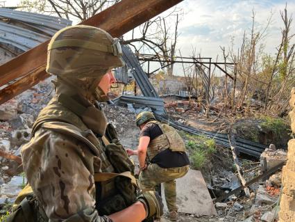 Донецкая область. п.Пески. Военнослужащие ДНР.