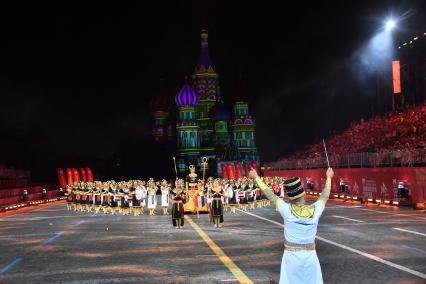 Москва. Военный симфонический оркестр Египта во время выступления на Международном военно-музыкальном фестивале `Спасская башня` на Красной площади.