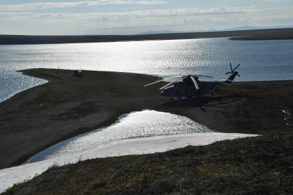 Чукотский автономный округ. Вид с борта вертолета.