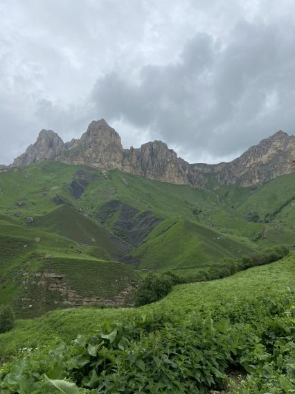 Кабардино-Балкария. Перевал Актопрак на пути к Чегемскому ущелью.