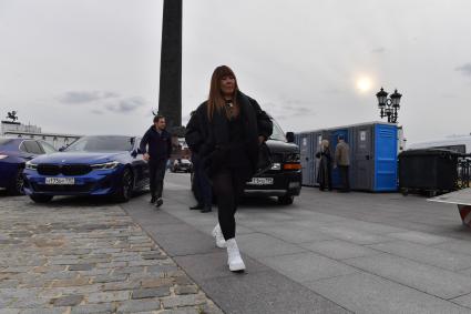Москва. Певица Анита Цой перед началом выступления на концерте Муз-тв`День Рождения Москвы на Поклонной горе`, приуроченного к 875-летию города.