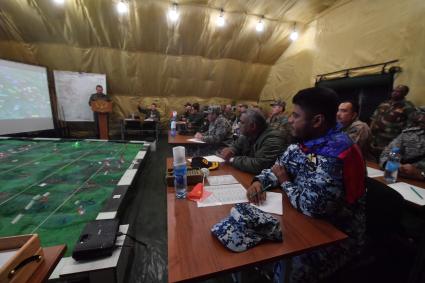 Россия. Приморский край. Военнослужащие  во время стратегических командно-штабных учений (СКШУ) \"Восток-2022\" .