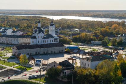 Тобольск. Вид на Тобольский кремль.