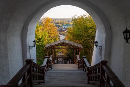 Тобольск. Видна Прямской (Софийский) взвоз Тобольского кремля.