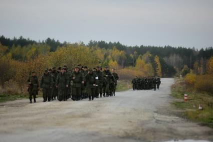 Свердловская область. Еланский военный учебный центр. Граждане призваные из запаса, во время частичной мобилизации, после занятий на полигоне. Президент РФ Владимир Путин 21 сентября подписал указ о проведении в стране частичной мобилизации