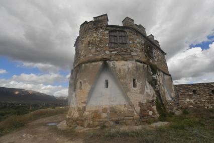 Карачаево-Черкесская Республика, станица Красногорская. Сторожевая башня.