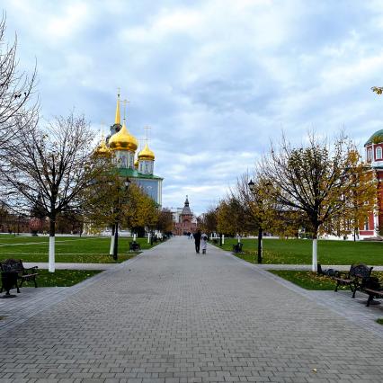 Тула. Успенский собор территории Тульского кремля.