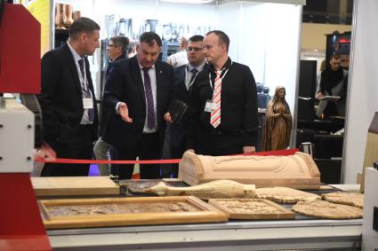 Москва. На выставке погребальных принадлежностей, похоронного сервиса, мемориального искусства `Некрополь - WorldRussia 2022` в центральном выставочном комплексе `Экспоцентр`.