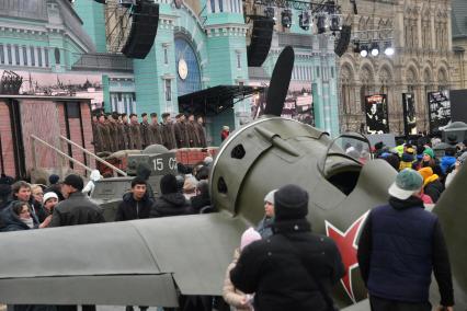 Москва. На территории интерактивного музея под открытым небом на Красной площади. Музей посвящен параду 7 ноября 1941 года.