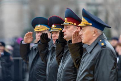 Красноярск. Празднование Дня народного единства на площади Революции.