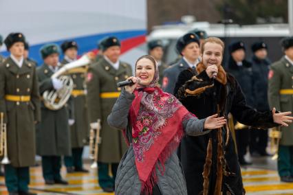 Красноярск. Празднование Дня народного единства на площади Революции.