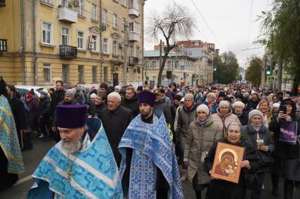 Самара. Крестный ход в честь Казанской иконы Божией Матери и Дня народного единства.