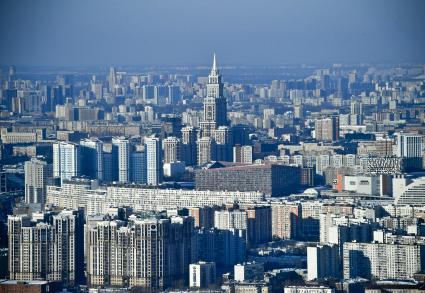 Москва. Вид на город с многофункционального комплекса `Федерация` на территории Московского международного делового центра `Москва-Сити`.