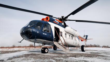 Еврейская автономная область. с. Нижнеленинское. Вертолет Ми-8ПС.