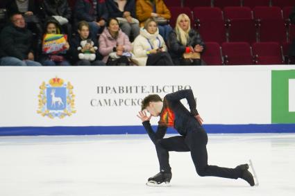 Самара. Гран-при России по фигурному катанию `Волжский пируэт`. Мужчины. Короткая программа. Андрей Мозалев во время выступления во Дворце спорта им. Владимира Высоцкого.