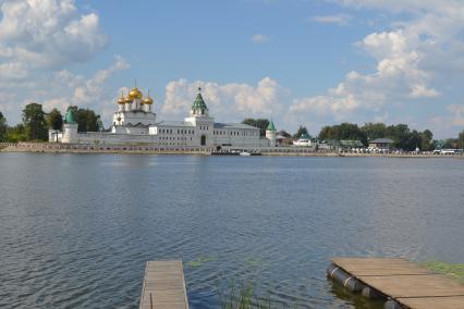 Кострома. Свято-Троицкий Ипатьевский монастырь.