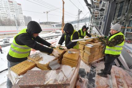 Москва. Работы по строительству станции `Марьина Роща` второго Московского центрального диаметра (МЦД-2).