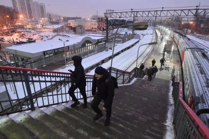 Москва. Станция `Серп и Молот` Горьковского направления МЖД.