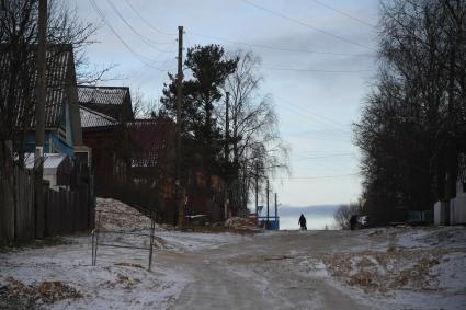 Вологодская область. Тотьма. Корреспонденты `Комсомольской правды` Владимир Ворсобин и Иван Макеев путешествуют автостопом по России. Виды города.