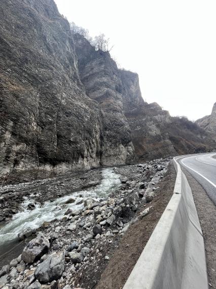 Северная Осетия.  Кармадонское ущелье.