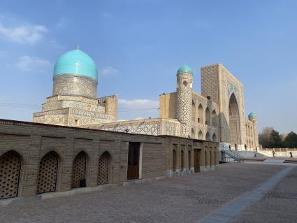 Республика Узбекистан. г. Самарканд. Медресе Тилля-Кари на территории архитектурного ансамбля Регистан.