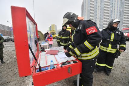 Московская область. г.Химки. Тушение пожара в магазине OBI на территории торгового центра `МЕГА Химки`.