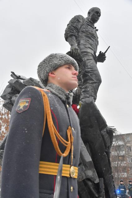 Москва. Открытие  памятника бывшему министру МЧС Евгению Зиничеву, погибшему 8 сентября 2021 года при исполнении служебных обязанностей.