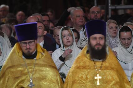 Москва. Во время  Рождественского богослужения в храме Христа Спасителя в Москве.