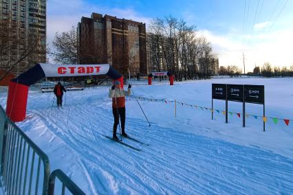 Москва. Лыжная трасса в музее-заповеднике `Царицыно`.