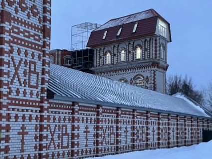 Московская область, д. Острово. Свято-Троицкий женский монастырь.