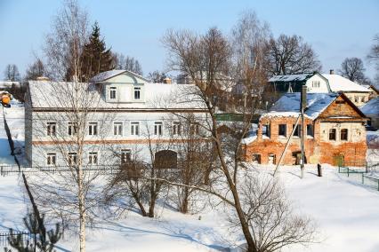 Ярославская область, с. Вятское. Дома на одной из улиц.