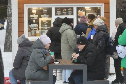 Еатеринбург. Празднование Широкой масленицы в парке Маяковского