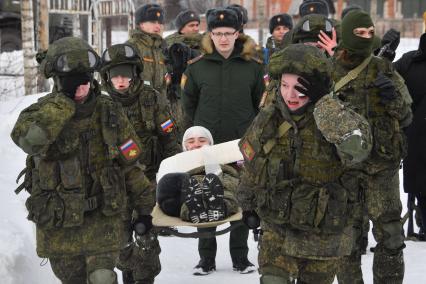 Переславль-Залесский.   Всеармейский конкурс профессионального мастерства среди женщин- военнослужащих `Макияж под камуфляж`в учебном центре связи РВСН.