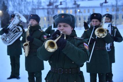 Переславль-Залесский.   Всеармейский конкурс профессионального мастерства среди женщин- военнослужащих `Макияж под камуфляж`в учебном центре связи РВСН.