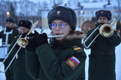 Переславль-Залесский.   Всеармейский конкурс профессионального мастерства среди женщин- военнослужащих `Макияж под камуфляж`в учебном центре связи РВСН.