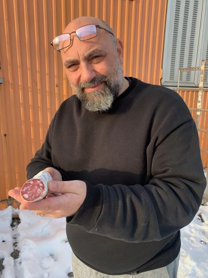 Волоколамский район. Основатель предприятия по производству колбасы и мясных деликатесов под брендом `Итальянец в России`Джулио Дзомпи (Giulio Dzompi).
