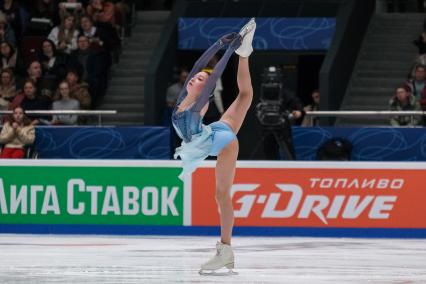 Санкт-Петербург. Фигуристка Софья Акатьева выступает с короткой программой в женском одиночном катании в финале Кубка России `Гран-при России` по фигурному катанию.