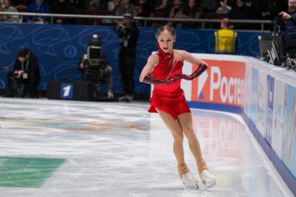 Санкт-Петербург. Фигуристка Алина Горбачева выступает с короткой программой в женском одиночном катании в финале Кубка России `Гран-при России` по фигурному катанию.