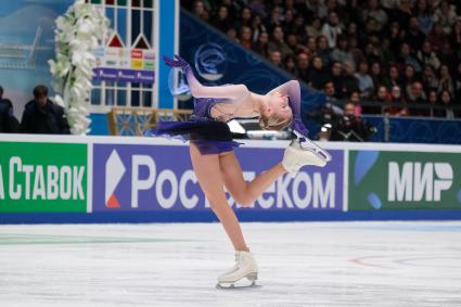 Санкт-Петербург. Фигуристка Софья Муравьева выступает с короткой программой в женском одиночном катании в финале Кубка России `Гран-при России` по фигурному катанию.