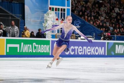 Санкт-Петербург. Фигуристка Софья Муравьева выступает с короткой программой в женском одиночном катании в финале Кубка России `Гран-при России` по фигурному катанию.