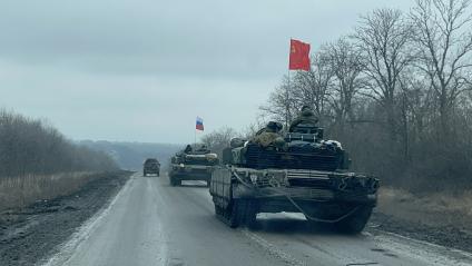 Луганская область. Колонна российской военной техники под Сватово.