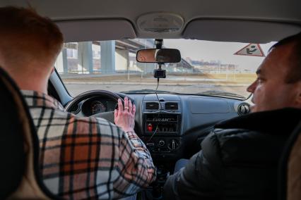 Красноярск. Практическое занятие по вождению в автошколе.
Это фотосъемка только для публикации к теме: новых законов, получения прав, обучения вождению.