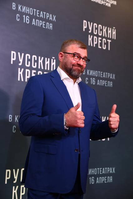 Москва. Актер Михаил Пореченков на премьере фильма `Русский крест`в к/т `Каро 11 Октябрь`.