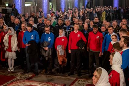 Санкт-Петербург. Во время праздничного пасхального богослужения в Казанском кафедральном соборе.