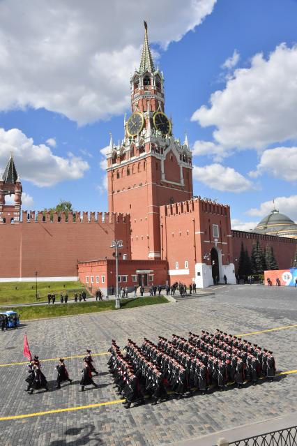 Москва. Парадный расчет казаков на параде, посвященном 78-й годовщине Победы в Великой Отечественной войне.