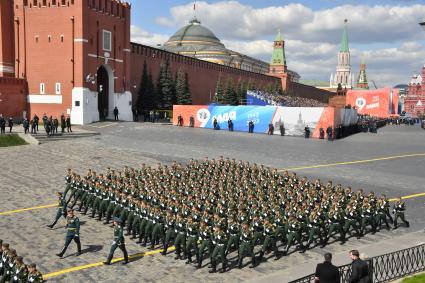 Москва. Военнослужащие парадных расчетов на параде, посвященном 78-й годовщине Победы в Великой Отечественной войне.