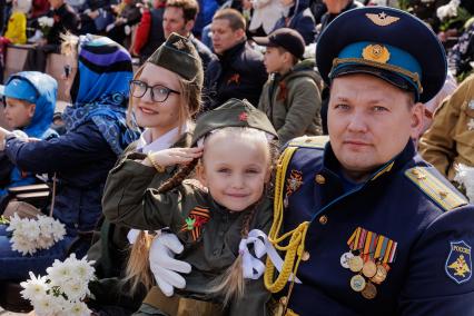 Челябинск. Во время празднования 78-й годовщины Победы в Великой отечественной войне.